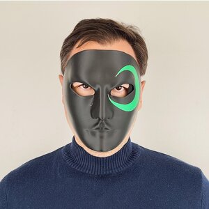 Masque de cosplay intégral noir imprimé en 3D